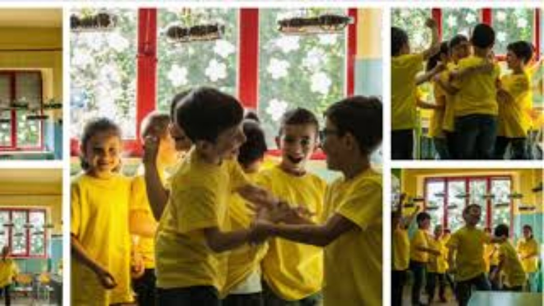 Plesso di Ponteligno . Classe quinta...Il saluto delle maestre agli alunni che lasciano